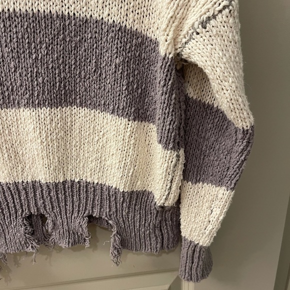 Fab'rik Striped Distressed Sweater Grey & Cream Size O/S - Picture 6 of 10